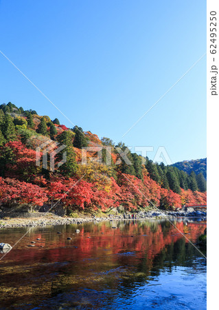 紅葉の名所香嵐渓　愛知県 62495250