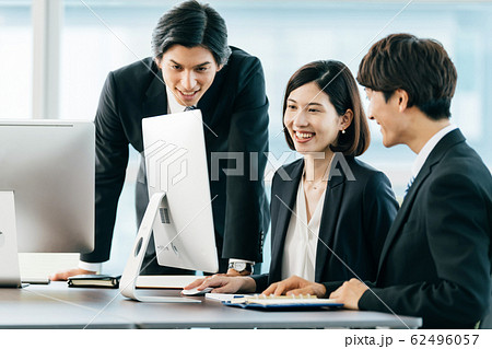 ビジネス 男女 ビジネス 男女 62496057