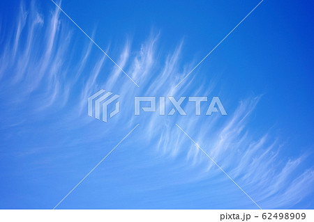 すじ雲 62498909