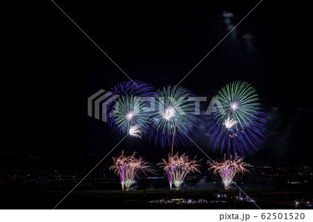 (山梨県)神明の花火 (山梨県)神明の花火 62501520