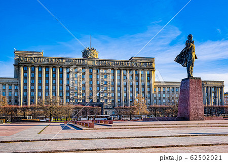 Monument to Lenin on Moscow Square, city views of 62502021
