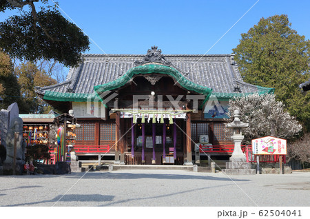 早春の「滝宮天満宮」拝殿 62504041