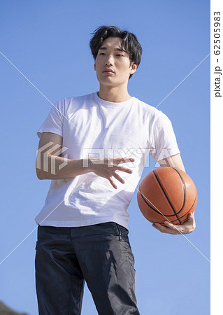 男 男性 男の子 62505983