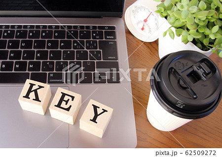 KEY 鍵 秘訣やセキュリティーのイメージ key, security, secret 62509272