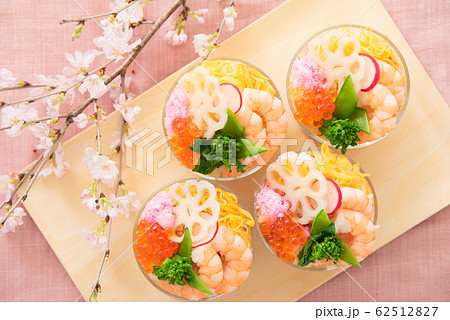 カップちらし寿司 カップちらし寿司 62512827