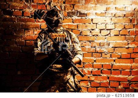 Elite military soldier soldier with modern armament 62513658