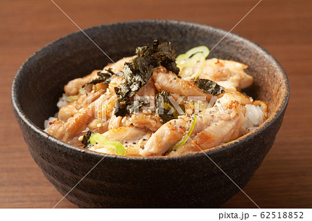 せせりのネギ塩焼き丼 62518852