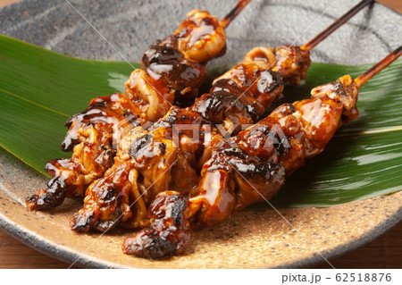 うなぎの肝の串焼き うなぎの肝の串焼き 62518876