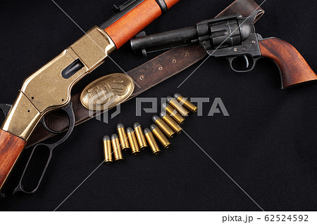 Wild west guns and ammunition 62524592