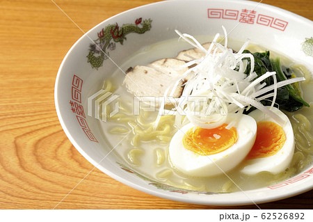 鶏白湯らーめん 62526892