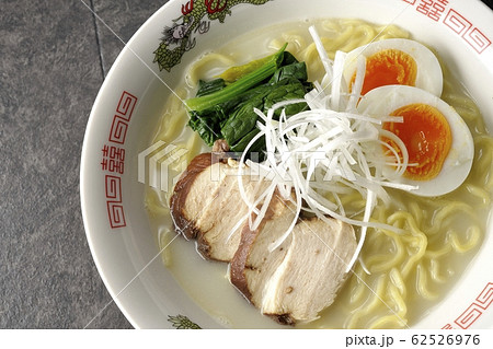 鶏白湯らーめん 62526976