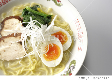 鶏白湯ラーメン 鶏白湯ラーメン 62527437