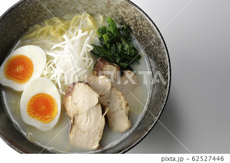 鶏白湯ラーメン 鶏白湯ラーメン 62527446