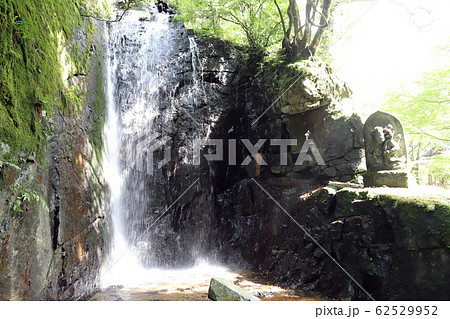 永平寺 玲瓏の滝（福井県 吉田郡 永平寺町） 62529952