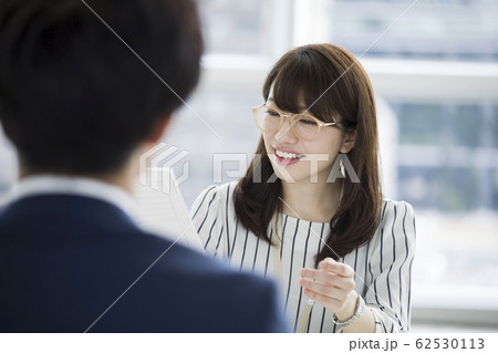 ビジネス面接イメージ 62530113