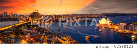 View point of Sydney harbour with city and bridge View point of Sydney harbour with city and bridge 62530123