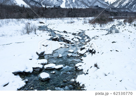 冬の川 62530770