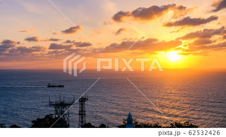 越前岬の夕暮れ 62532426