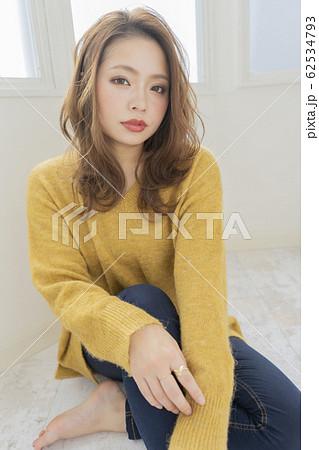 ゆるふわミディアムヘアー 日本人　ヘアスタイル　美容　美容室　ファッション 62534793