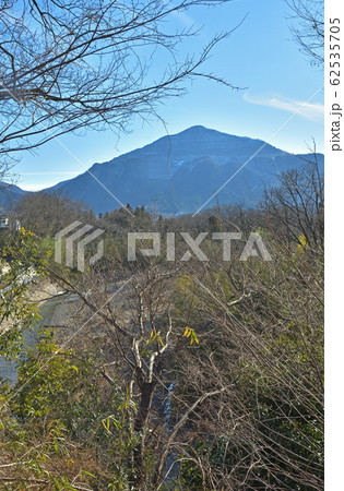 秩父散歩：秩父のシンボル　武甲山 62535705
