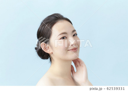 ビューティー 若い女性 ビューティー 若い女性 62539331