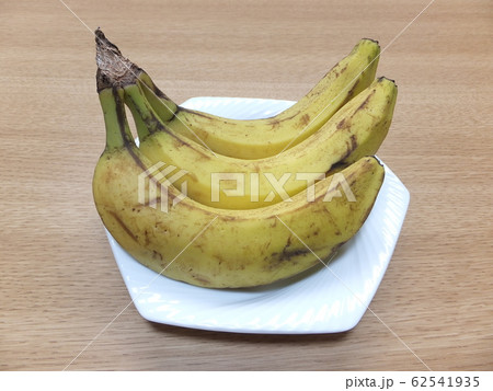 熟したバナナ 熟したバナナ 62541935
