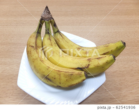 熟したバナナ 熟したバナナ 62541936