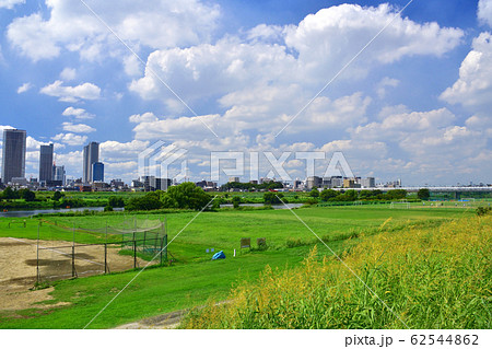 多摩川の風景 62544862