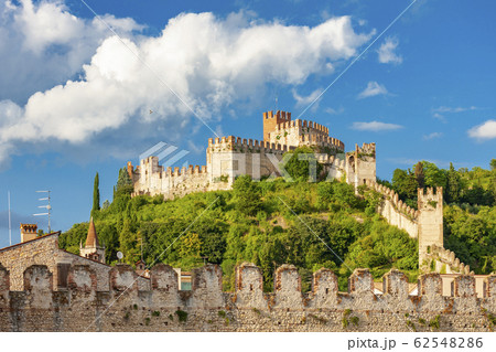 Castle Soave in Veneto, Italy 62548286