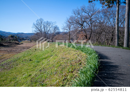 鉢形城跡　鉢形城歴史館付近土塁　鉢形城公園 62554811