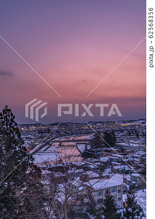 日本の冬 秋田 横手のかまくら 日本の冬 秋田 横手のかまくら 62568356