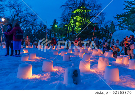 日本の冬 秋田 横手のかまくら  62568370