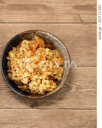 炊き込みご飯 とりめし イメージ 炊き込みご飯 とりめし イメージ 62571362