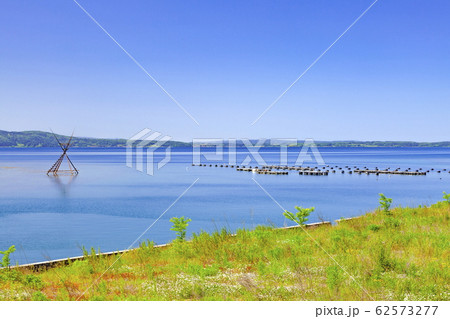日本最古の漁法・ぼら待ちやぐらのある風景、石川県鳳珠郡穴水町にて 日本最古の漁法・ぼら待ちやぐらのある風景、石川県鳳珠郡穴水町にて 62573277