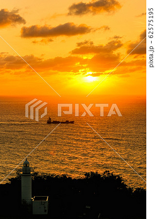 越前岬の夕暮れ 越前岬の夕暮れ 62575195