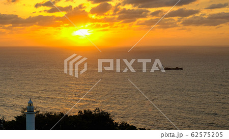 越前岬の夕暮れ 62575205