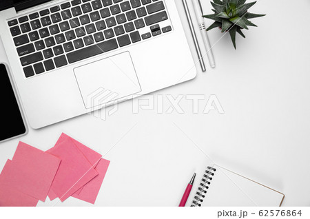 Flat lay, mock-up. Feminine home office workspace, copyspace Flat lay, mock-up. Feminine home office workspace, copyspace 62576864