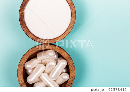 Collagen in capsules and in powder 62578412