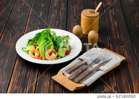 Lenten salad with shrimps, squid, cucumber, tomato 62580000