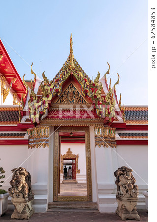 Wat Pho Buddhist temple. 62584853