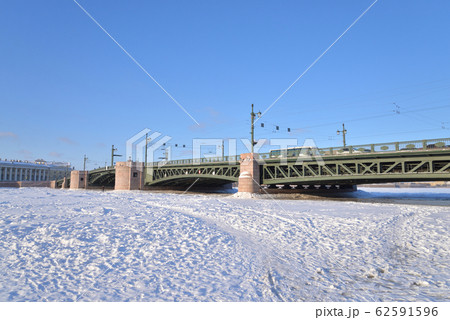 Palace Bridge at winter. 62591596
