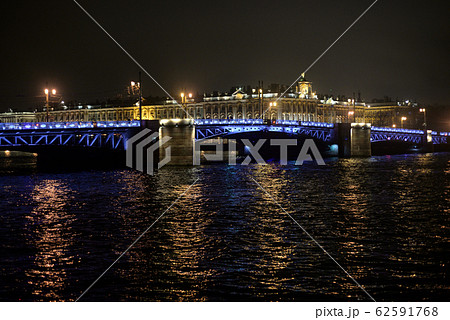 Palace Bridge at night. 62591768