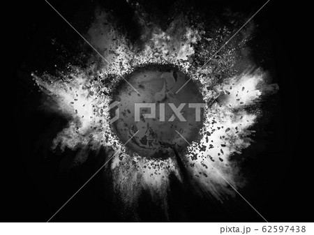 爆発する抽象的な球体 62597438