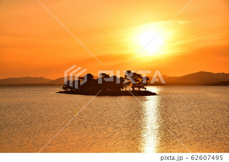 宍道湖の夕日 62607495