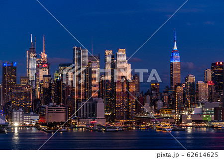 《ニューヨーク》マンハッタンの夜景・ハミルトンパークより 62614625