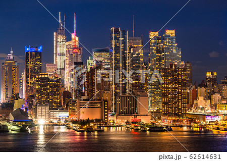《ニューヨーク》マンハッタンの夜景・ハルミトンパークより 62614631