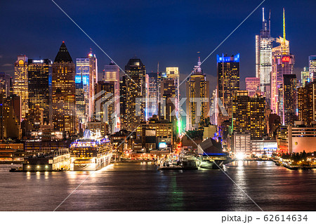 《ニューヨーク》マンハッタンの夜景・ハルミトンパークより 62614634