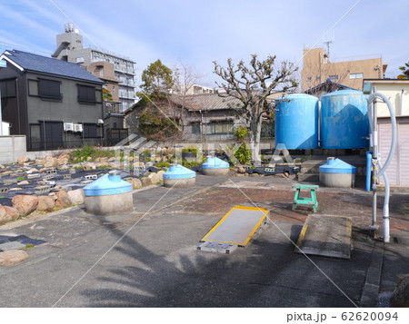 「名水百選」宮水 (みやみず)/ 日本盛の宮水井戸場(兵庫県西宮市) 「名水百選」宮水 (みやみず)/ 日本盛の宮水井戸場(兵庫県西宮市) 62620094