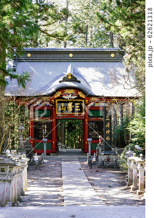 三峯神社　随身門 62621318