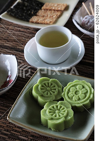 台湾茶・茶菓子(台湾・九分) 台湾茶・茶菓子(台湾・九分) 62624009